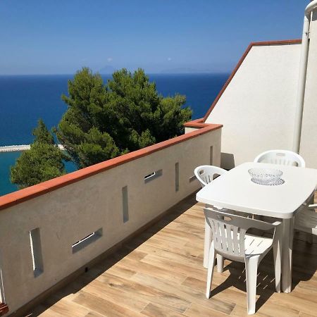 Appartamento Vista Mare Capo dʼOrlando Exterior foto