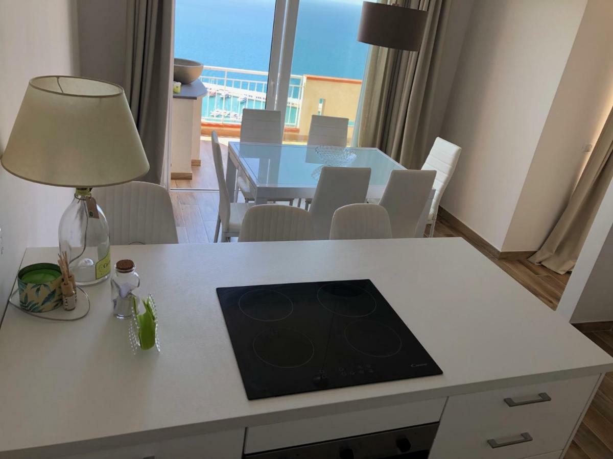 Appartamento Vista Mare Capo dʼOrlando Exterior foto