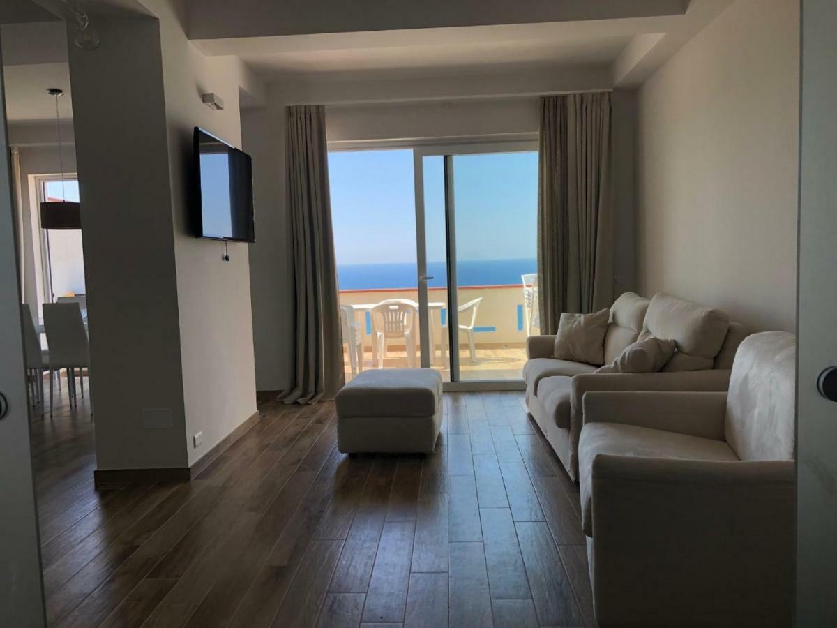 Appartamento Vista Mare Capo dʼOrlando Exterior foto